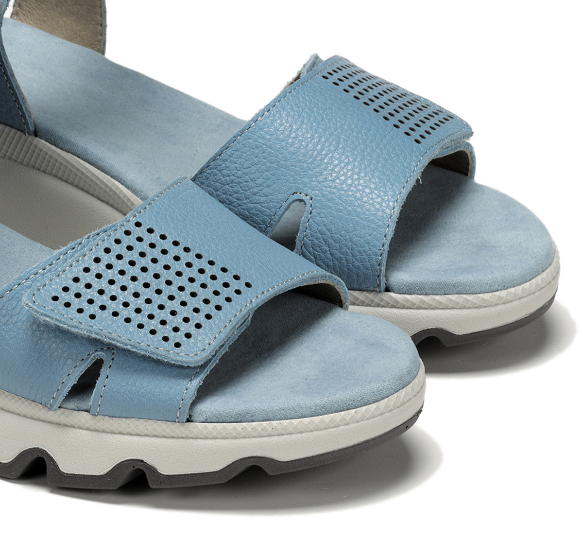 D9025-IN INDIOS CIELO-5